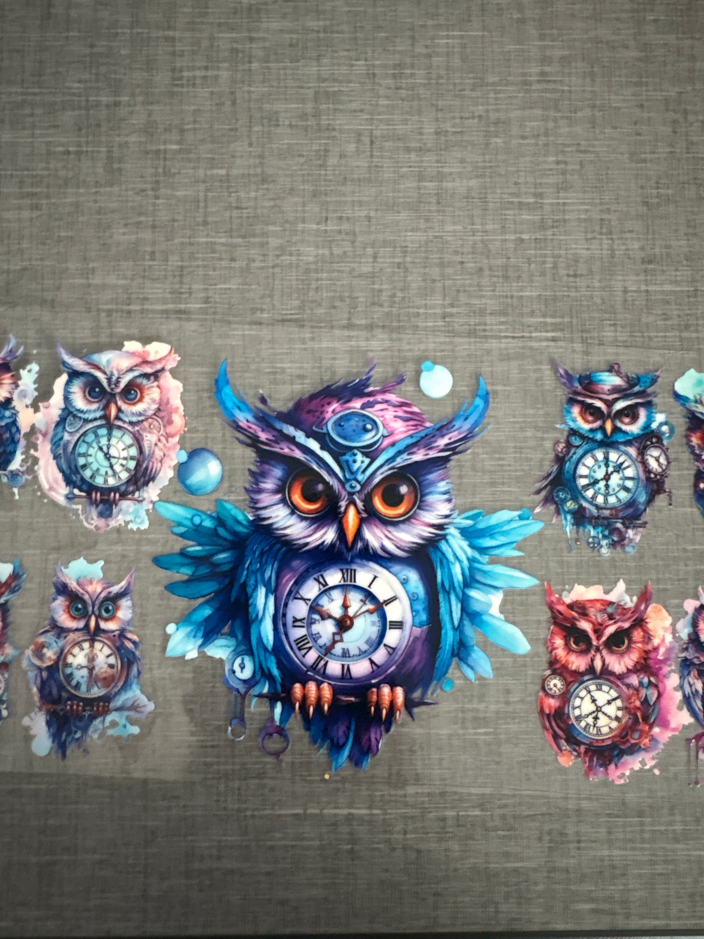Owl with clocks