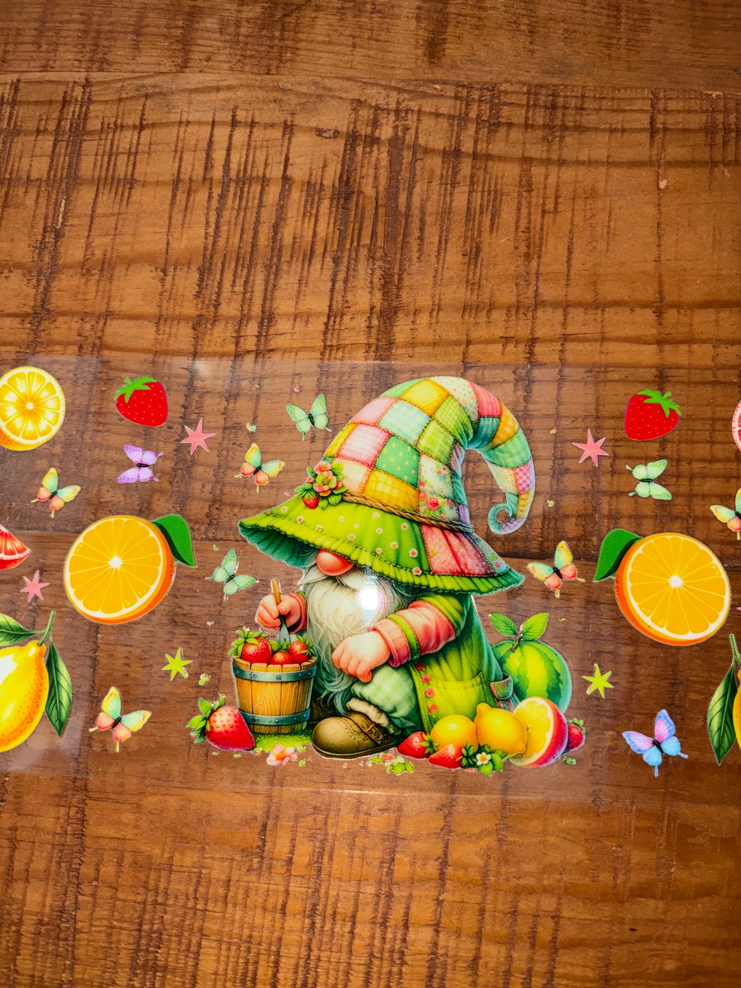 Gnome with lemons and strawberries