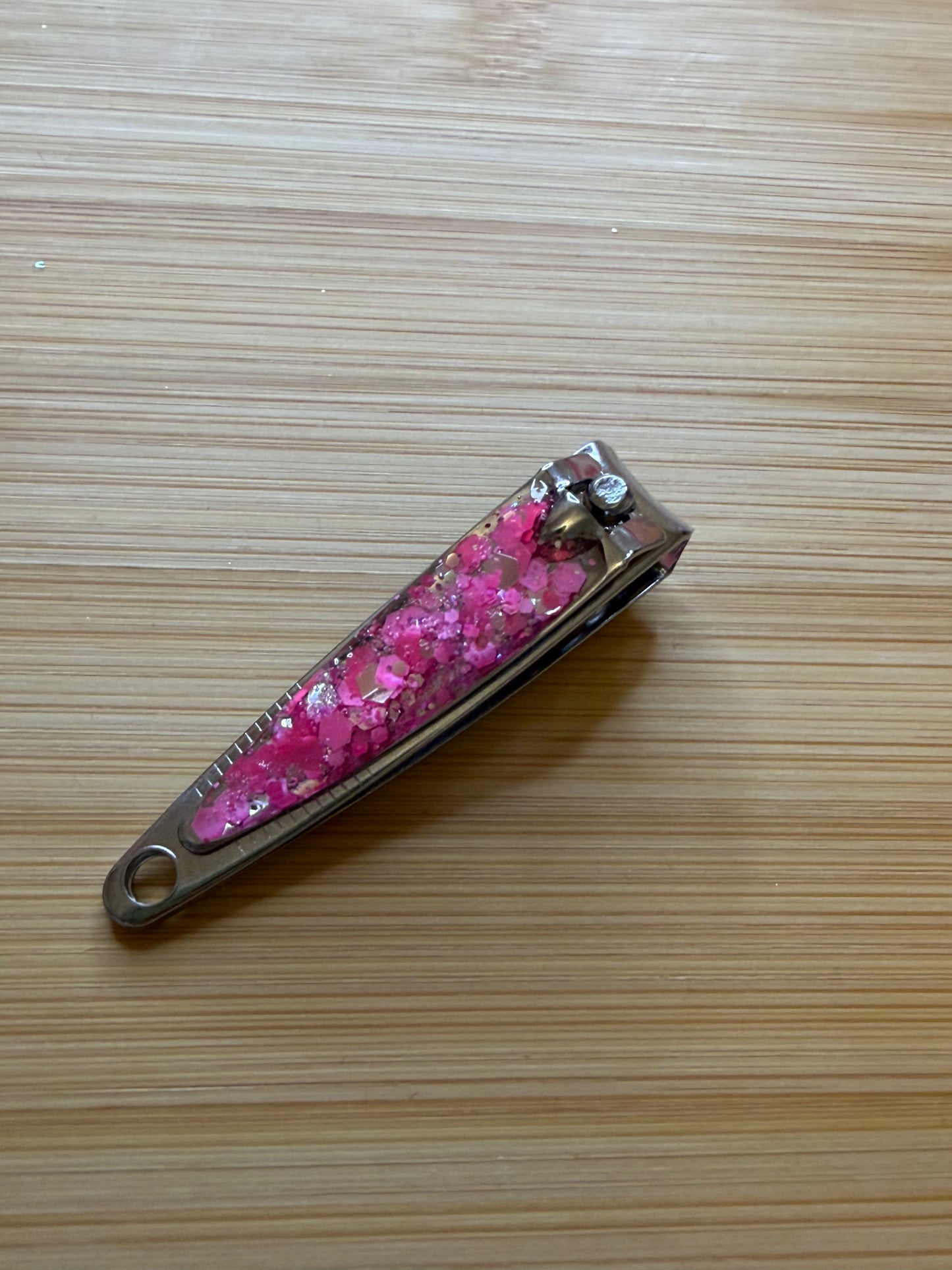 Glitter nail clippers